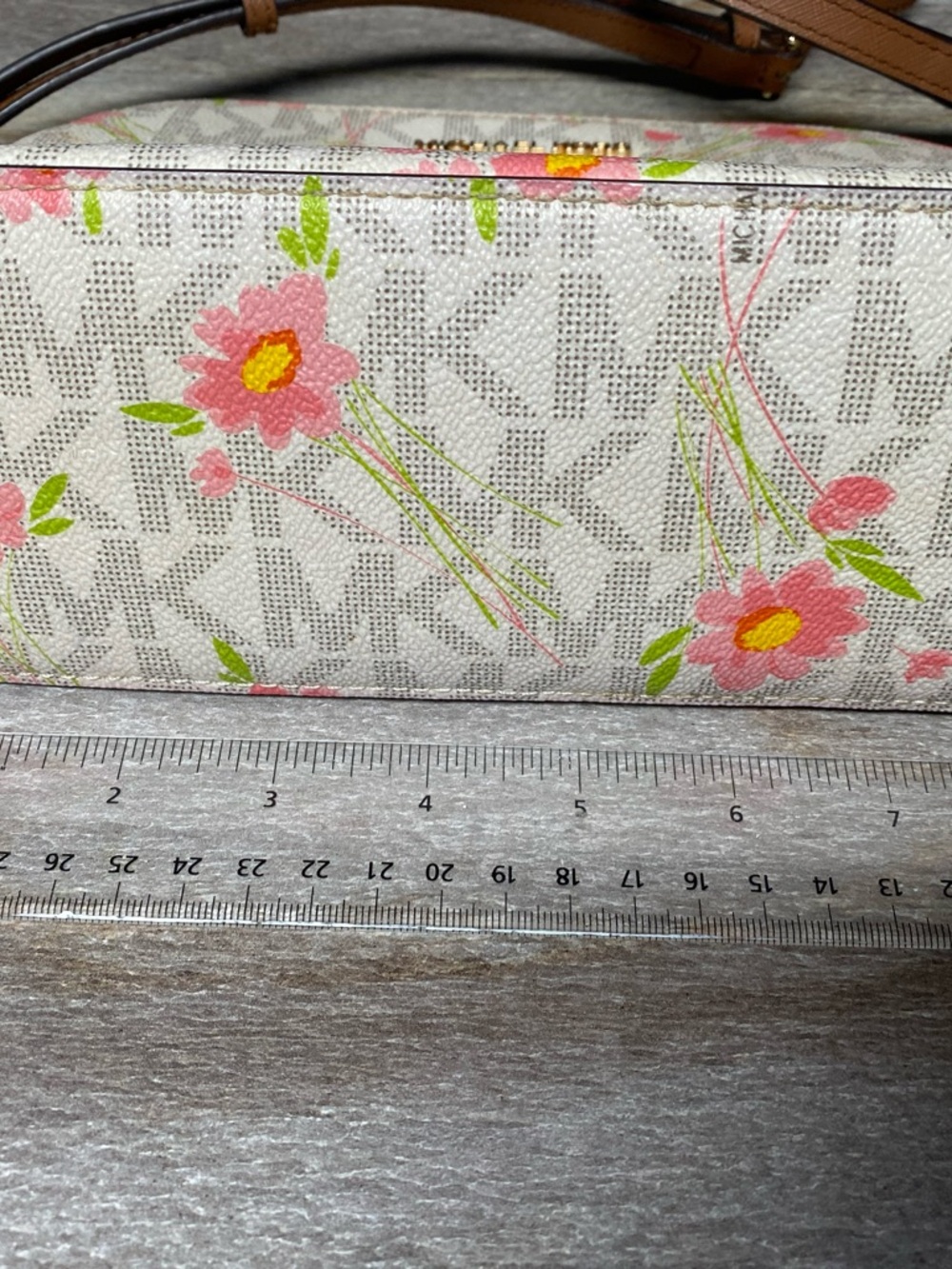 Michael Kors White Floral MK Monogram Cross body bag with Pink & Yellow Blooms - Picture 4 of 12
